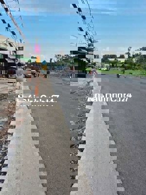 Chủ gửi bán lô 248m2 7.6x30m đất full thổ cư Giá Cực tốt