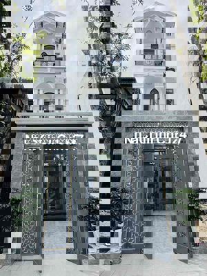 CHỦ GỬI BÁN, nhà 3 tầng, 4PN, 3WC, HXH, 67m2, Giá: 6.5tỷ TL