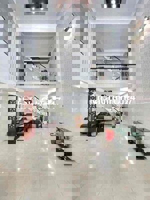 Chuyển nơi ở, chủ gửi bán giá 2tỷ190 nhà hẻm Ung Văn Khiêm, Bình Thạnh