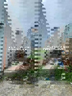 Em nắm chính chủ lô đất ở Phan Văn Hớn,xã Bà Điểm 80m2 giá 2tỷ1,sổ sẵn