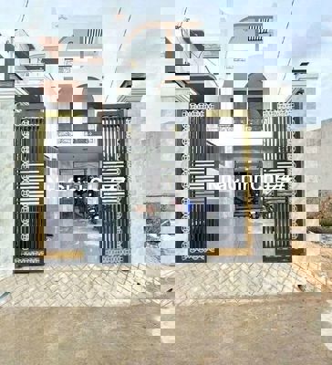 Chủ định cư nước ngoài cần bán nhà 1tỷ250 ở Bình Chánh