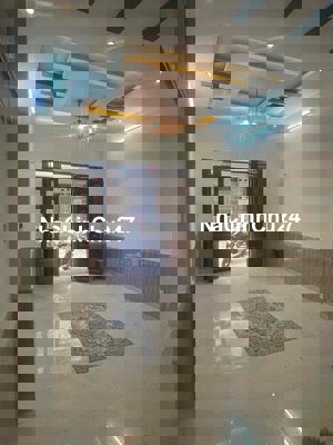 CHÍNH CHỦ- HẺM 6M TÂN QUÝ GẦN AEON 4x15M 3 LẦU 5PN 4WC CHỈ 16TR