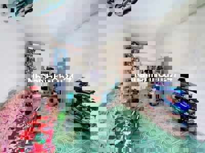 Chủ cần bán gấp nhà 38m2 trung tâm Phú Nhuận, giá 5.75 tỷ có TL