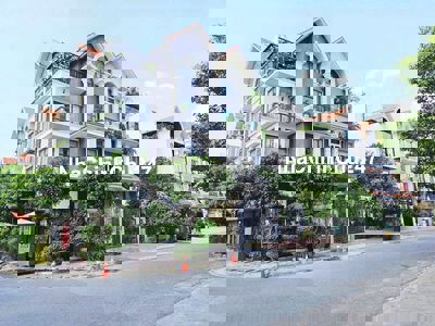 Chính Chủ Bán BIỆT THỰ HIM LAM KÊNH TẺ,  Phường Tân Hưng  Quận 7