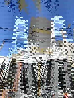 Chủ Cần Bán Nhà 3 Tầng Kế Bên Uỷ Ban Long Trường