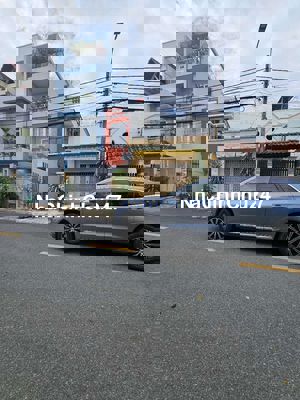 CẦN TIỀN BÁN TRONG 10 NGÀY. NHÀ MẶT TIỀN DÂN CHỦ, HIỆP PHÚ Q9