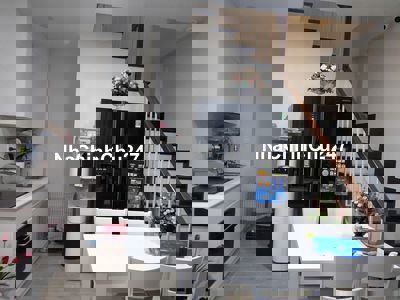 CHÍNH CHỦ BÁN NHÀ NHỎ XINH.