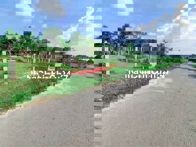 Đất chính chủ mặt tiền đường nhựa Full Thổ cư xã Thái mỹ 120m2