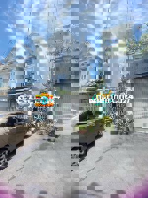 Chính chủ bán Đất tặng nhà cấp 4 MT hẻm lớn 113, Lê Văn Chí. 100m2