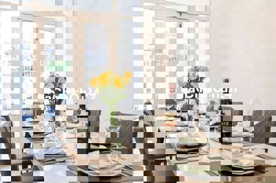 CHỦ KẸT TIỀN BÁN GẤP Căn nhà Thảo Điền 4 Tầng full Nội Thất