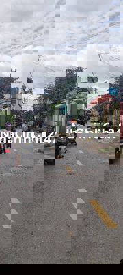 Chủ cần tiền bán nhà mặt tiền 10 m Đông Thạnh , Hóc Môn