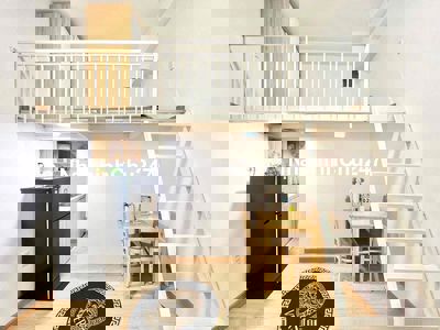 Căn Hộ gác Cao 2M ngay Vòng Xoay Dân Chủ