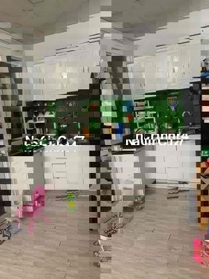 Chính chủ cần bán căn hộ 51m2 tặng nội thất cơ bản