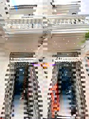 chủ nhà qua mỹ định cư cần bán gấp