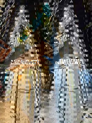 4.95tỷ Chính chủ bán căn góc 2 MT Cô Giang Q.PN hẻm thông sát Hoàng Sa