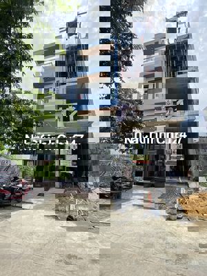 Nhà 1 trệt lửng 2 lầu thạnh lộc 28,hẻm 12m,chính chủ