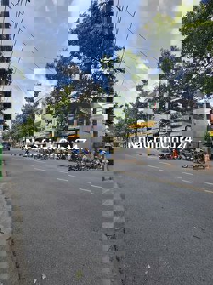 CHÍNH CHỦ BÁN NHÀ MT NG HỮU CẢNH TRỆT LẦU. KINH DOANH VIP. DT 143m