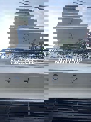 Chủ cần tiền bán gấp nhà phố Trần cung 40m2, xây 7 tầng giá 8tỷ.