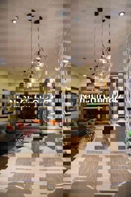 Chính chủ cần bán Sunrise city, city view, 2pn, 76m2 giá 5tỷ.