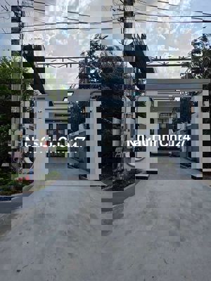 Chính chủ bán cấp 4 dt 5m-28,5m có 3 phòng ngủ giá 525tr Hóc Môn