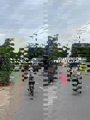 BÁN LÔ ĐẤT CHÍNH CHỦ MẶT TIỀN ĐƯỜNG NHỰA