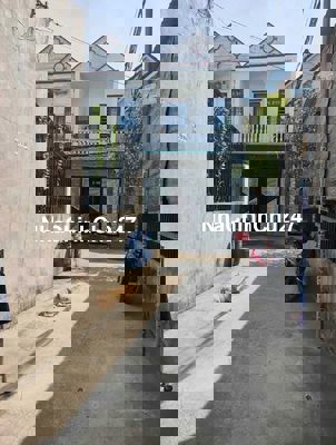 Bán Căn Nhà Triệt Lầu " Chính Chủ