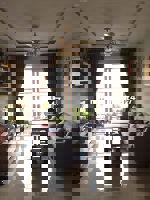 Chính chủ bán căn 69m2 giá 2.3ty mua nhanh kẻo hết