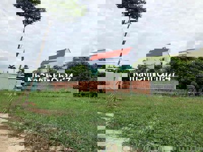 chính chủ bán đất dt 106,5m2 giá 545tr full thổ Gò Công