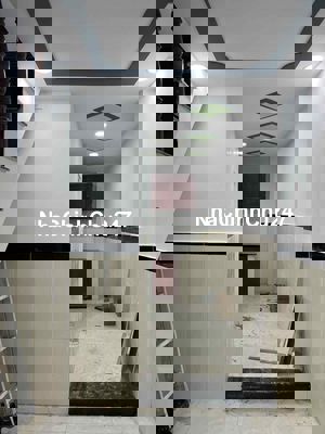 (CHÍNH CHỦ BÁN)Nhà 1 lửng.Giá:1.05 tỷ(TL)Nguyễn Văn Quá.Giáp Gò Vấp.