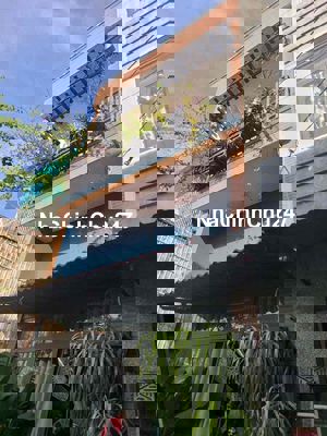 Bán nhà chính chủ ngay ngã 5 phường 10 Quang trung