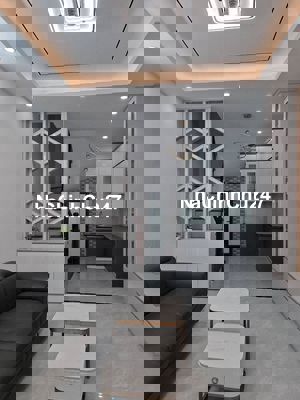 Bán gấp nhà riêng tại Thạch Bàn, 5,6 tỷ, 30,1 m2, chính chủ