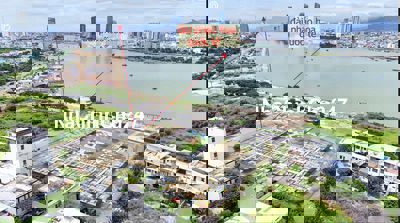 Chính chủ cần bán căn hộ 2PN 71,7m2, view trực diện sông Hàn, Đà Nẵng