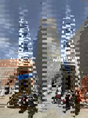 Chính chủ cần bán gấp nhà hẻm xe tải Kinh Dương Vương giáp quận 6