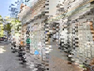 chính chủ bán nở hậu, dt 46.6m2 nhà gần chợ đo đạc