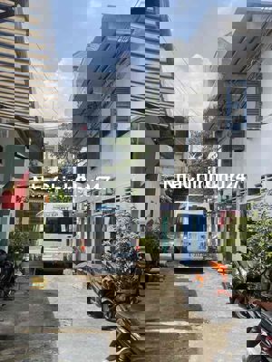 Chủ Gấp Bán nhà đường số 7 gồm 1 trệt 1 lầu 2 pn. -Hẻm rộng 5m xe hơi