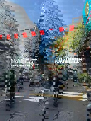 nhà chính chủ sát mặt tiền trường chinh p15 tân bình