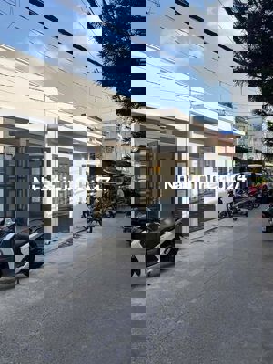 Bán nhà chính chủ khu vực Gần ngã tư Trung Chánh , Nhà thờ Trung Chánh