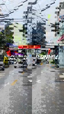 Nhà 55// Nguyễn Văn Công, vị trí cực đẹp, chính chủ chưa qua đầu tư