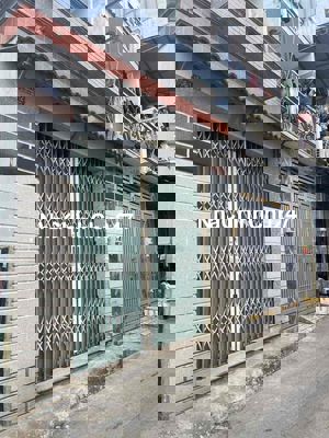 Chính chủ bán căn nhà 4 m 11 m căn góc