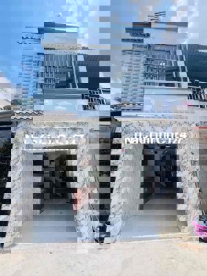 em chính chủ cần bán nhà