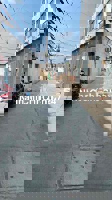 BÁN NHÀ MỚI XÂY 4 TẦNG-4,5x18 m-XE TẢI NÉ NHAU-CHỦ GẤP BÁN