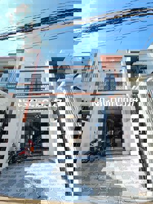 Nhà mới chính chủ sổ riêng nhỉnh 2 tỷ đã hoàn công