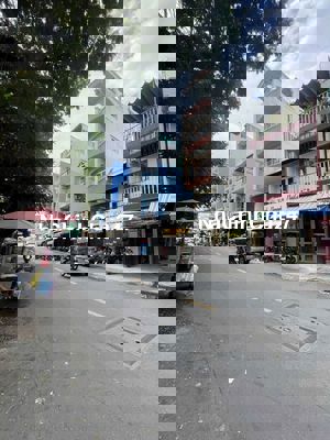 Mặt Tiền Kinh Doanh Ở Quận 11, Chính Chủ Gửi Giá Tốt!