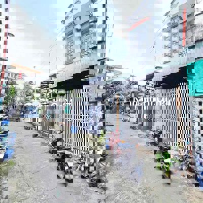 chủ bán nhà trệt lầu gần đường Lê Quy Đôn phường dĩ an