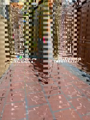 Chủ cần bán gấp nhà Bắc lãm