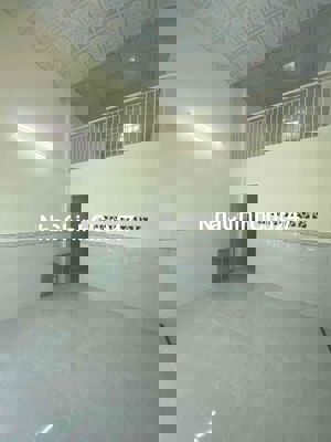 CHỊ AN CHÍNH CHỦ CẦN BÁN NHÀ PTH - KO QH - NGANG 4M- SỔ VUÔNG VỨC- SHR