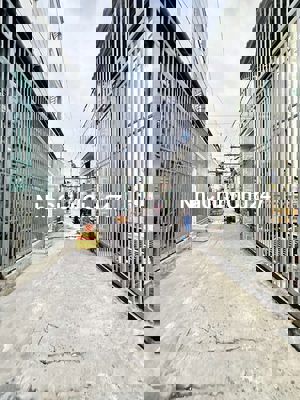 Gò vấp sổ riêng, nhà chủ đang ở, bê tông cốt thép