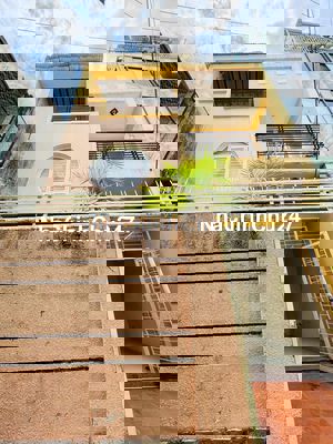 Chủ gấp bán nhanh nhà Nguyên Hồng, p1 Gò Vấp, 3 tầng 60m2, hơn 6tỷ TL