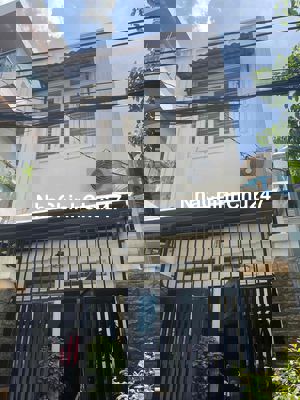 Cần bán gấp căn nhà chính chủ. đường nguyễn bĩnh khiêm p1. gò vấp.