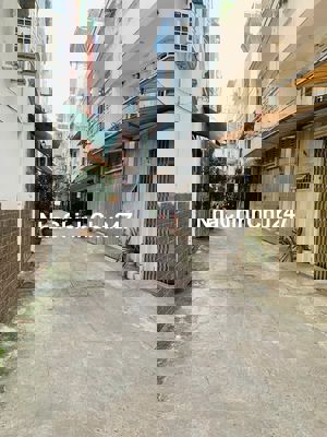 CHÍNH CHỦ BÁN NHÀ Q.10 - 4.x TỶ- HẺM OTO KẾ BÊN - NGANG 4M - 4 TẦNG